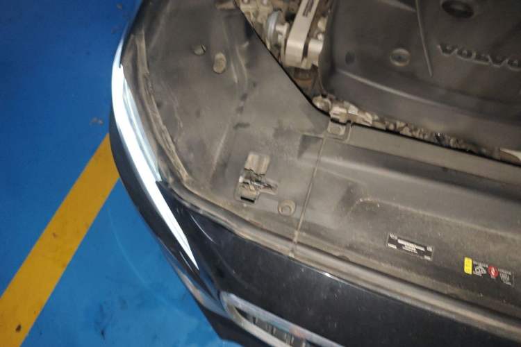 Used Volvo S90 2019 T5 Zhiyi Edition Engine Bay Right