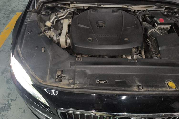Used Volvo S90 2019 T5 Zhiyi Edition Engine Bay Right