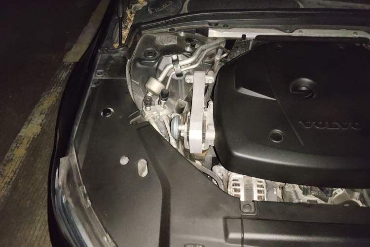 Used Volvo S90 2019 T5 Zhiyuan Edition Engine Bay Right