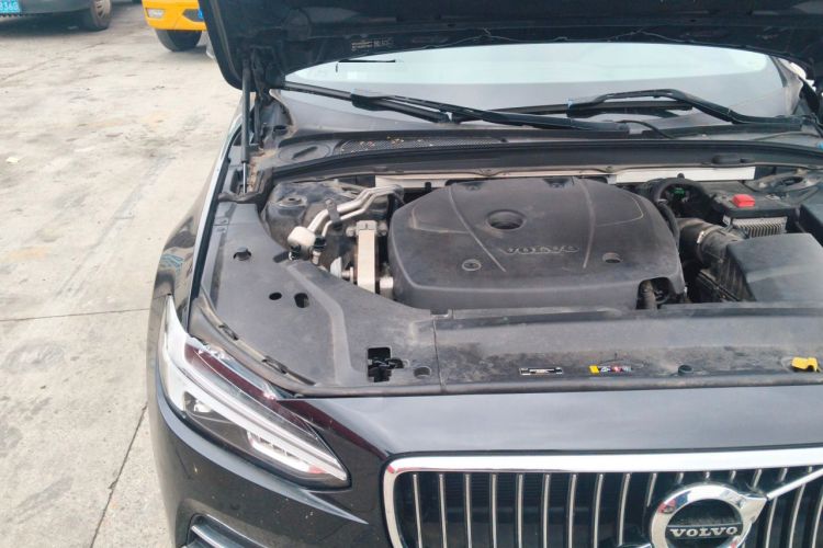 Used Volvo S90 2019 T5 Zhiyi Edition Engine Bay Right
