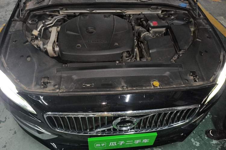 Used Volvo S90 2019 T5 Zhiyi Edition Engine Bay