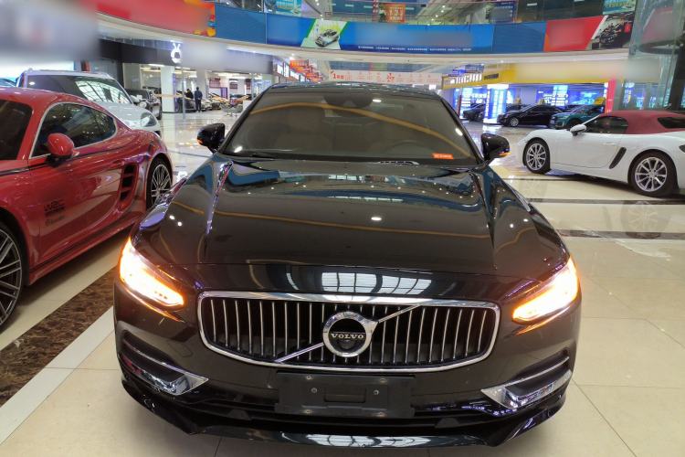 Used Volvo S90 2019 T4 Zhiyi Edition Front