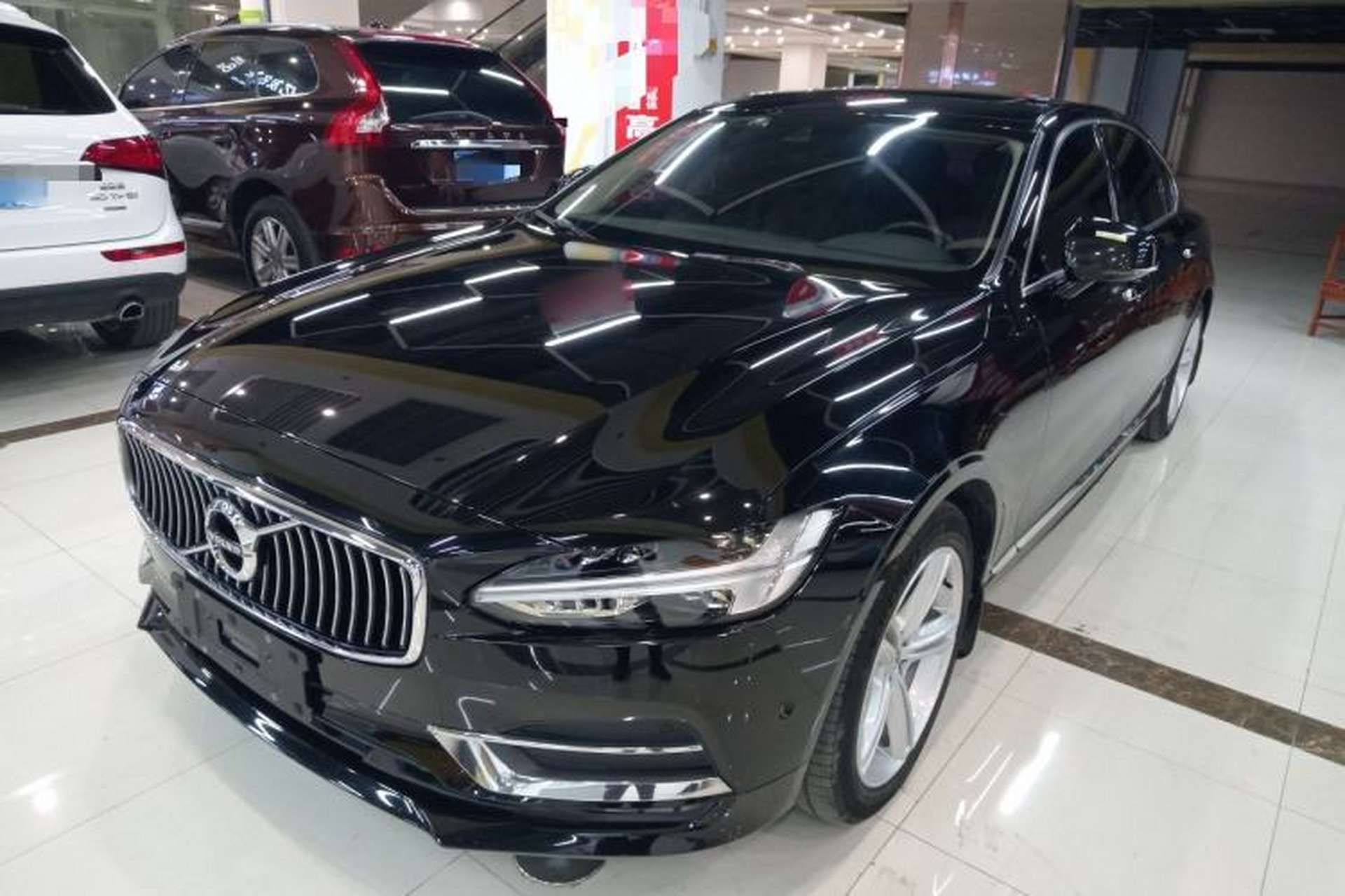 Used Volvo S90 2019 T5 Zhiyuan Edition Front Left 45 Deg