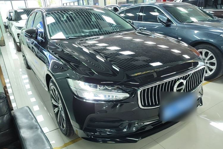 Used Volvo S90 2019 T5 Zhiyi Edition Front Right 45 Deg