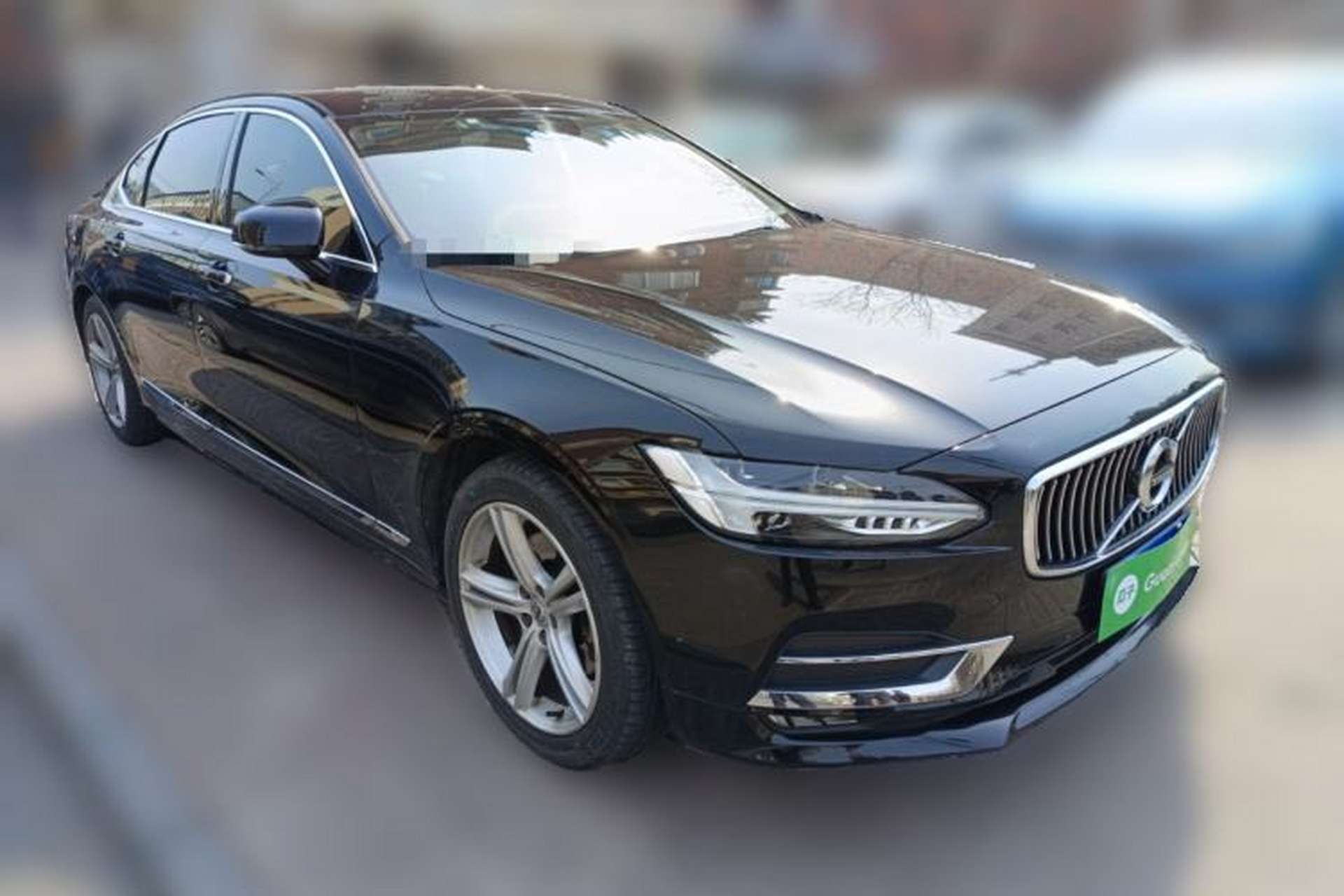 Used Volvo S90 2019 T5 Zhiyi Edition Front Right 45 Deg