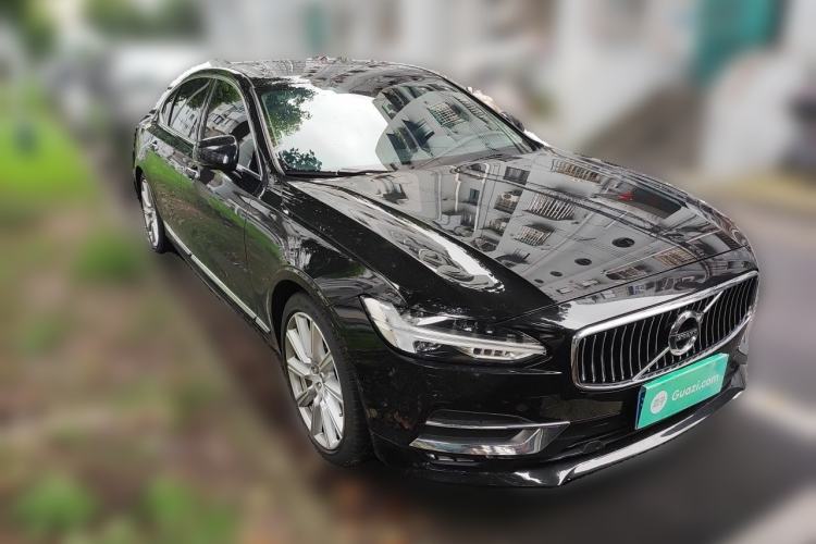 Used Volvo S90 2019 T5 Zhiya Edition Front Right 45 Deg