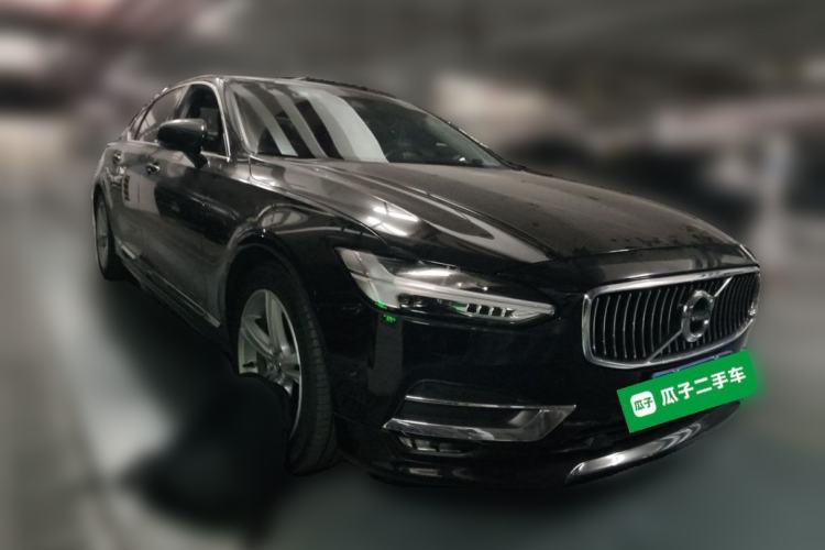 Used Volvo S90 2019 T5 Zhiyuan Edition Front Right 45 Deg