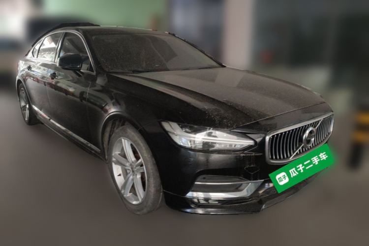 Used Volvo S90 2019 T5 Zhiyi Edition Front Right 45 Deg