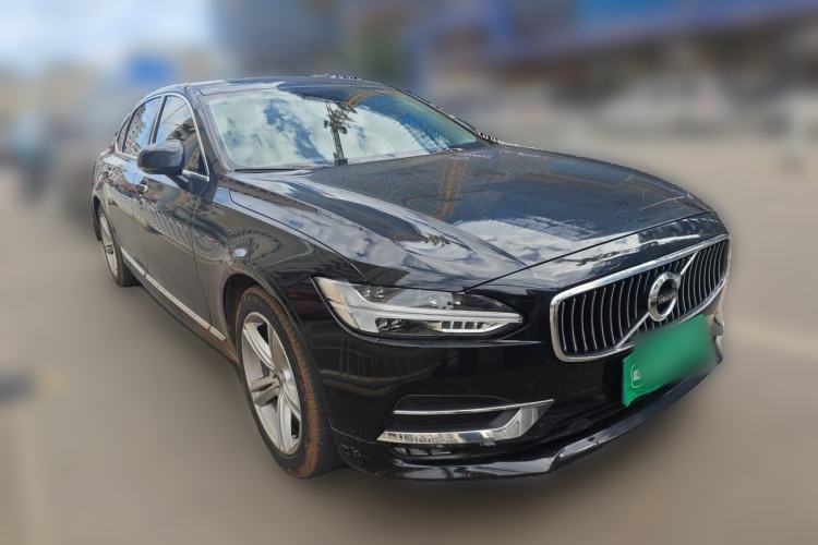 Used Volvo S90 2019 T5 Zhiyi Edition Front Right 45 Deg