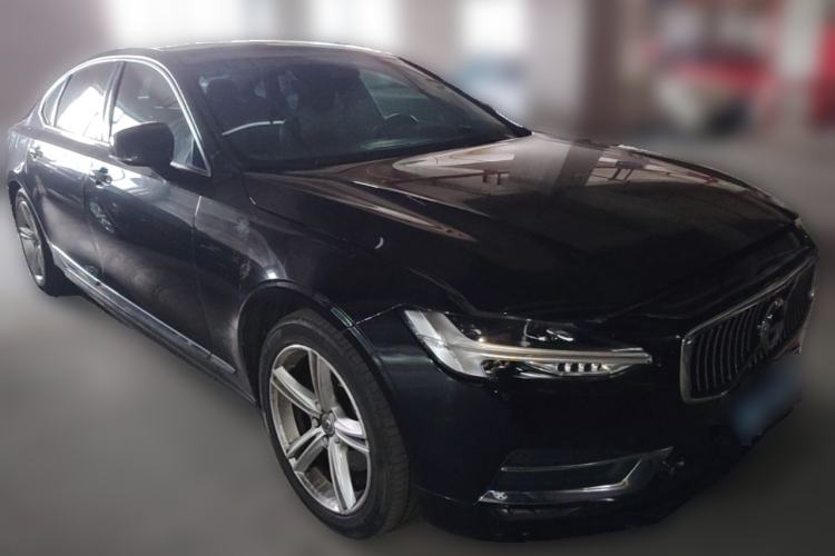 Used Volvo S90 2019 T5 Zhiyi Edition Front Right 45 Deg