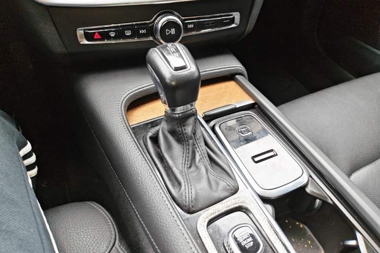 Used Volvo S90 2019 T5 Zhiyuan Edition Gear Lever