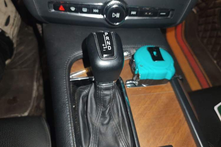 Used Volvo S90 2019 T5 Zhiyi Edition Gear Lever