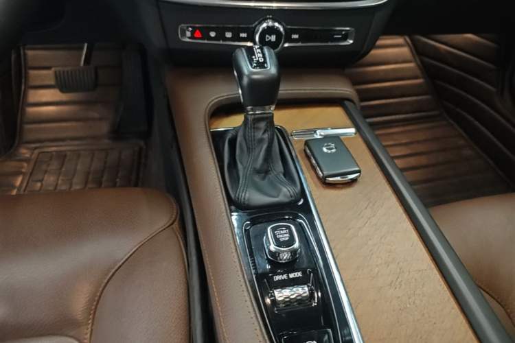Used Volvo S90 2019 T5 Zhiyi Edition Gear Lever