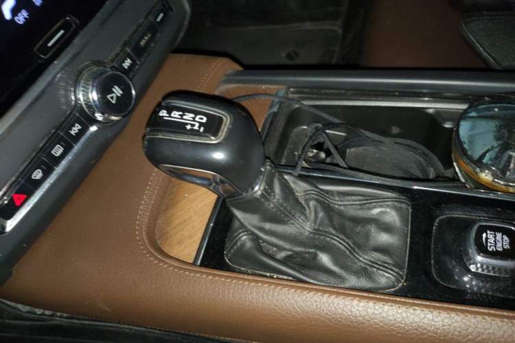 Used Volvo S90 2019 T5 Zhiyi Edition Gear Lever