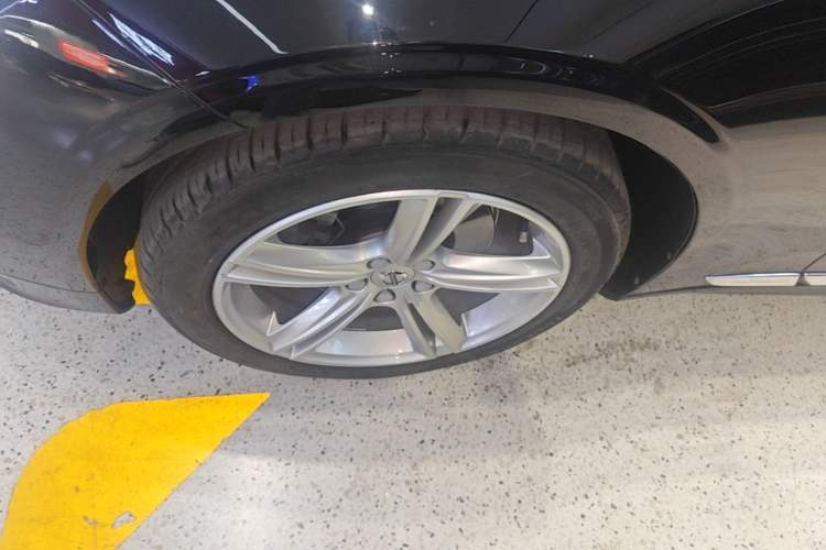 Used Volvo S90 2019 T5 Zhiyuan Edition Left Front Wheel Hub
