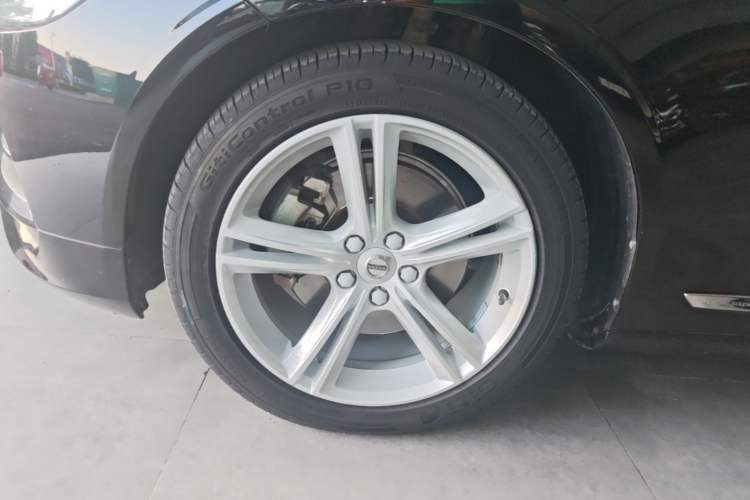 Used Volvo S90 2019 T4 Zhiyi Edition Left Front Wheel Hub