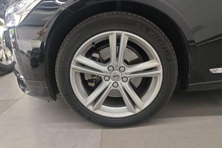 Used Volvo S90 2019 T5 Zhiyi Edition Left Front Wheel Hub