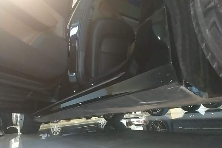 Used Volvo S90 2019 T5 Zhiyi Edition Left Side Sill