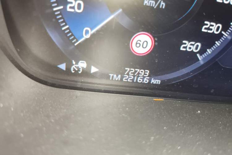 Used Volvo S90 2019 T5 Zhiyuan Edition Odometer Close Up