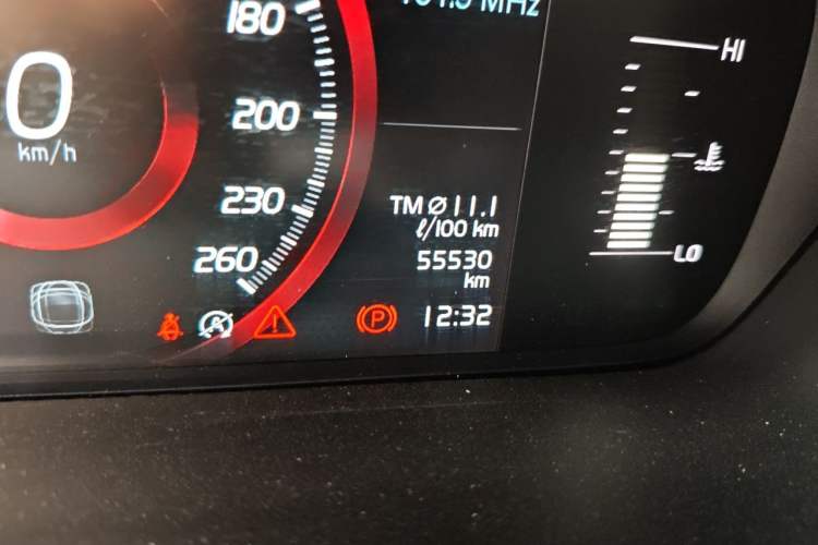 Used Volvo S90 2019 T4 Zhiyi Edition Odometer Close Up