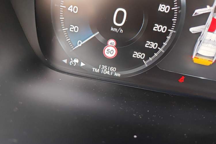 Used Volvo S90 2019 T5 Zhiyuan Edition Odometer Close Up
