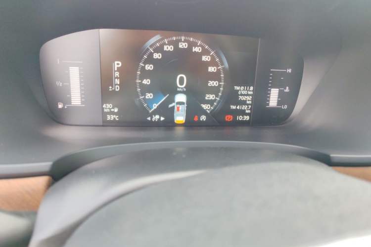 Used Volvo S90 2019 T5 Zhiyi Edition Odometer Close Up