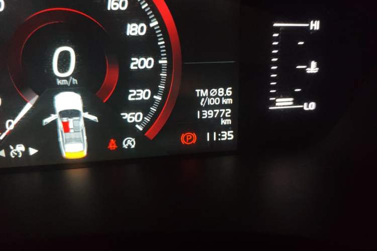 Used Volvo S90 2019 T5 Zhiyi Edition Odometer Close Up