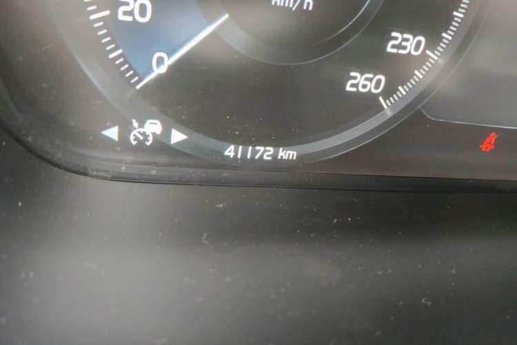 Used Volvo S90 2019 T5 Zhiyuan Edition Odometer Close Up