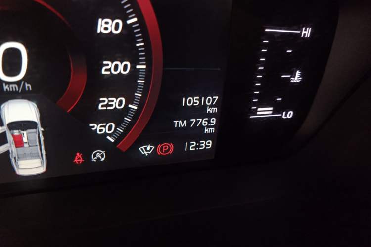 Used Volvo S90 2019 T5 Zhiyi Edition Odometer Close Up