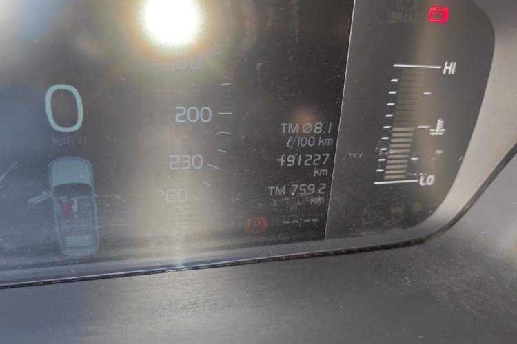 Used Volvo S90 2019 T5 Zhiyi Edition Odometer Close Up