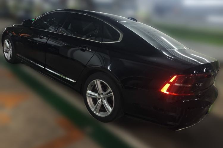 Used Volvo S90 2019 T5 Zhiyuan Edition Rear Left 45 Deg