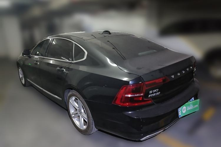 Used Volvo S90 2019 T5 Zhiyi Edition Rear Left 45 Deg
