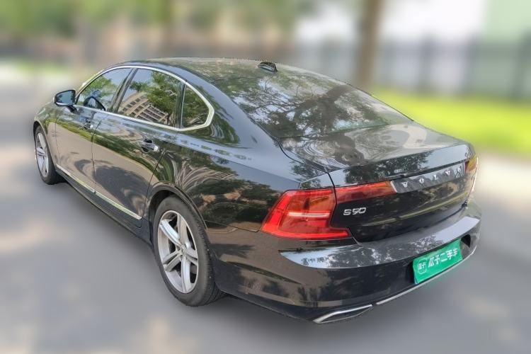 Used Volvo S90 2019 T5 Zhiyi Edition Rear Left 45 Deg