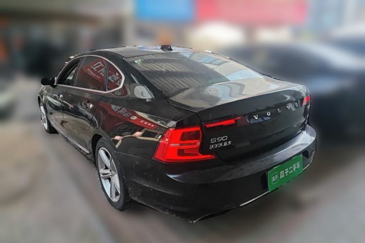 Used Volvo S90 2019 T5 Zhiyi Edition Rear Left 45 Deg