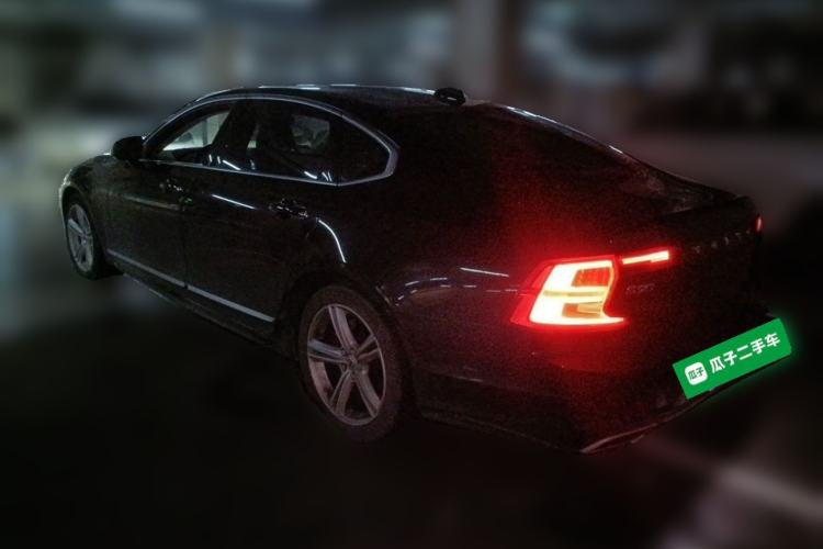 Used Volvo S90 2019 T4 Zhiyi Edition Rear Left 45 Deg