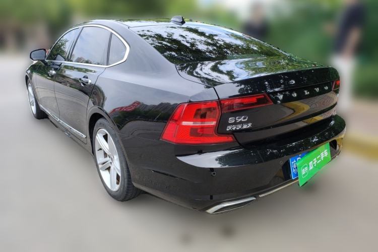 Used Volvo S90 2019 T5 Zhiyi Edition Rear Left 45 Deg