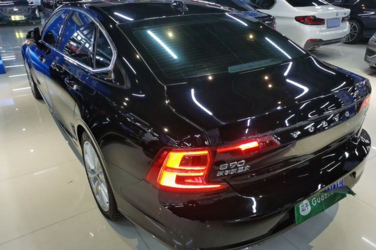 Used Volvo S90 2019 T5 Zhiya Edition Rear Left 45 Deg