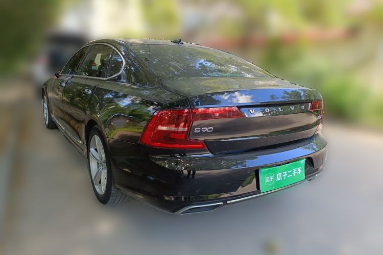 Used Volvo S90 2019 T5 Zhiyi Edition Rear Left 45 Deg