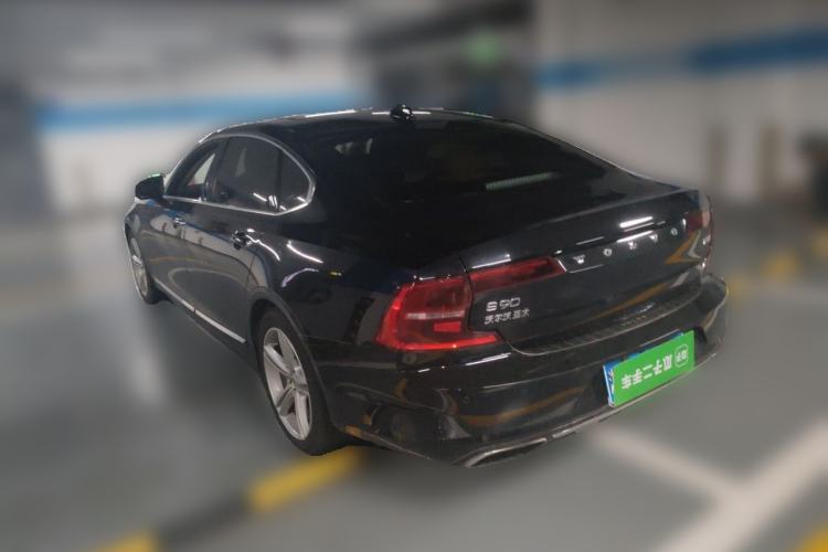 Used Volvo S90 2019 T5 Zhiyi Edition Rear Left 45 Deg