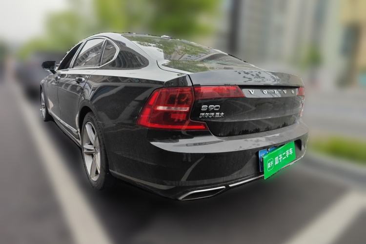 Used Volvo S90 2019 T5 Zhiyi Edition Rear Left 45 Deg