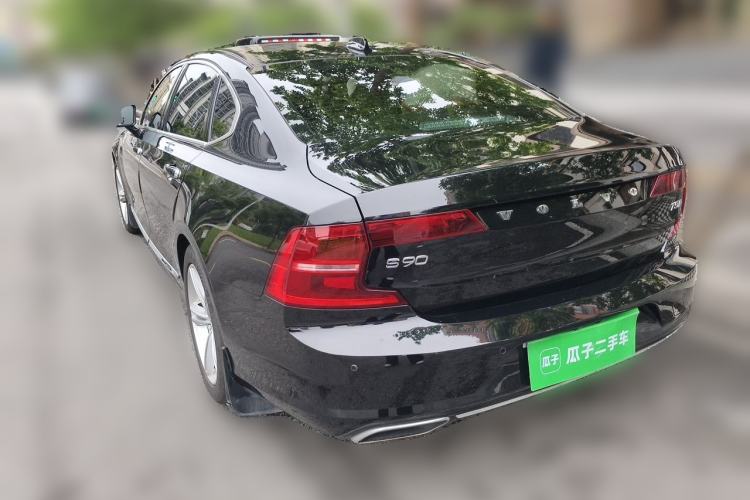 Used Volvo S90 2019 T5 Zhiyi Edition Rear Left 45 Deg