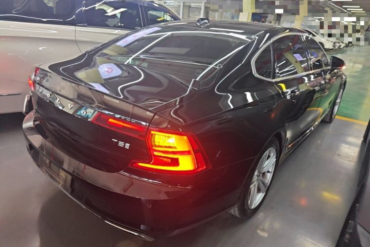 Used Volvo S90 2019 T5 Zhiyuan Edition Rear Right 45 Deg