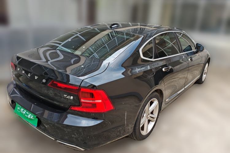 Used Volvo S90 2019 T4 Zhiyi Edition Rear Right 45 Deg
