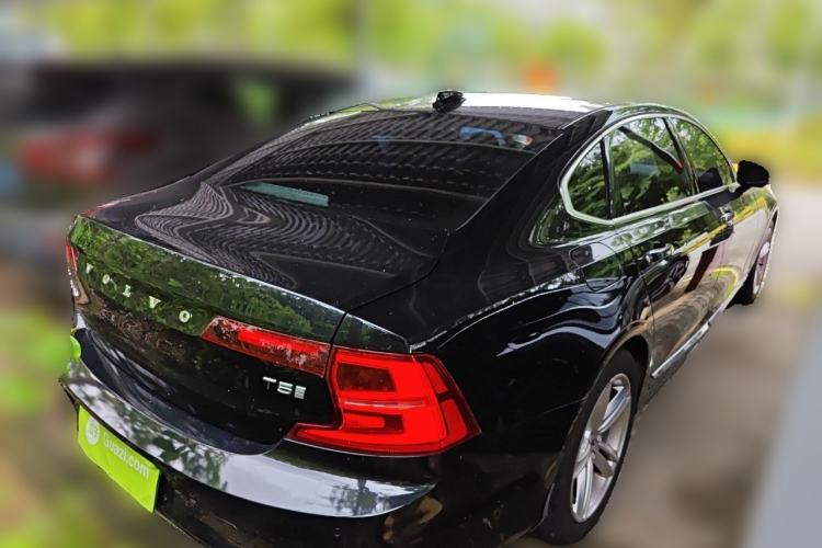 Used Volvo S90 2019 T5 Zhiyi Edition Rear Right 45 Deg