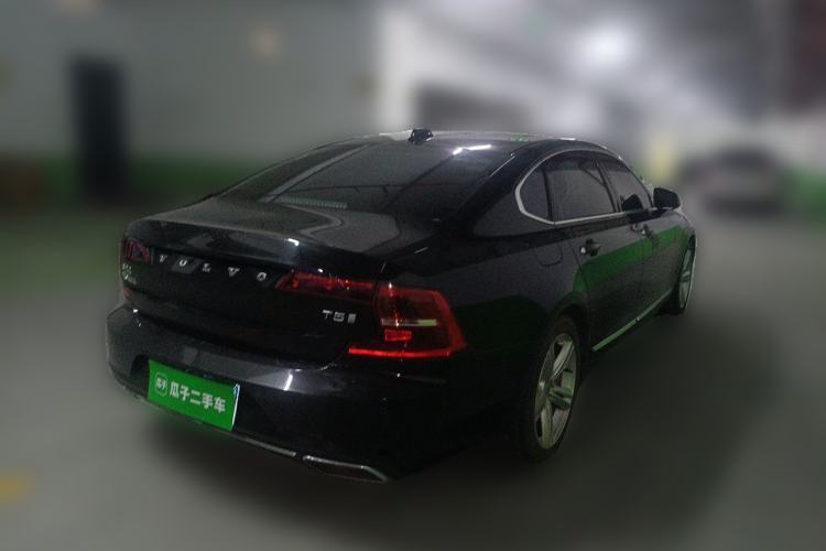 Used Volvo S90 2019 T5 Zhiyuan Edition Rear Right 45 Deg