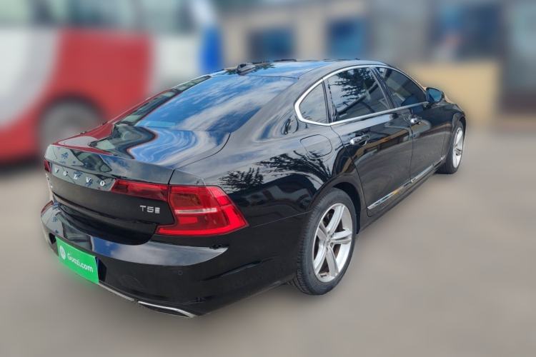 Used Volvo S90 2019 T5 Zhiyi Edition Rear Right 45 Deg