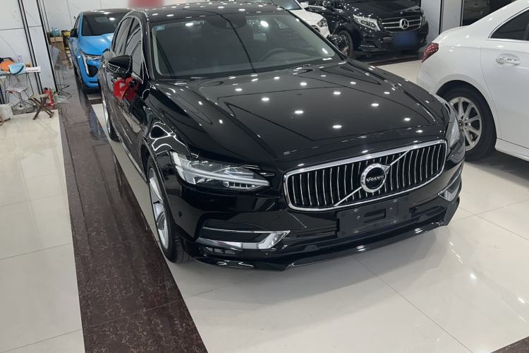 Used Volvo S90 2019 T5 Zhiyuan Edition Rear Right 45 Deg