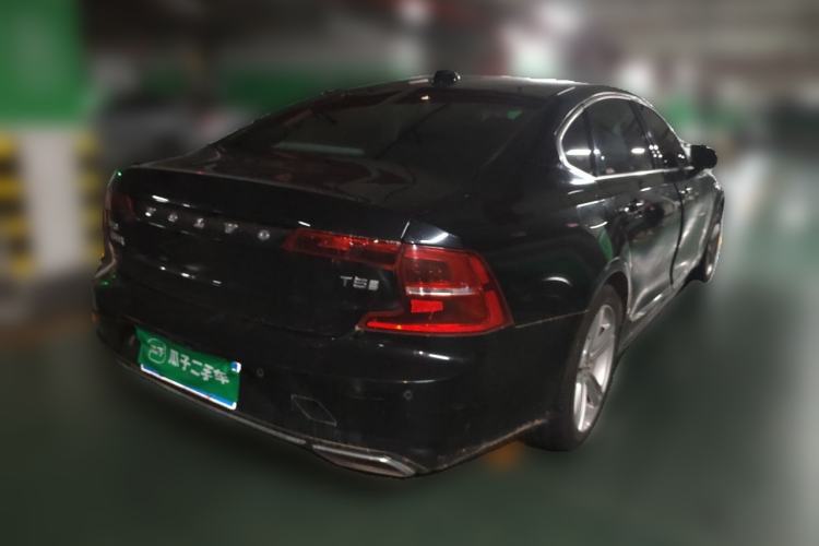 Used Volvo S90 2019 T5 Zhiyi Edition Rear Right 45 Deg