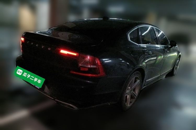 Used Volvo S90 2019 T4 Zhiyi Edition Rear Right 45 Deg
