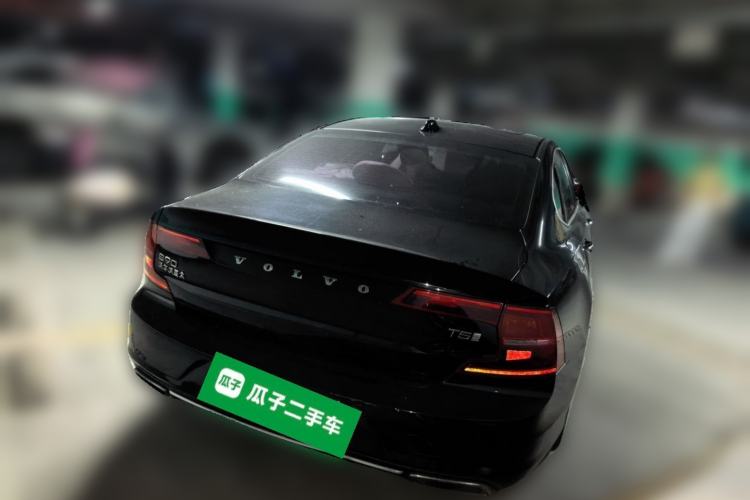 Used Volvo S90 2019 T5 Zhiyi Edition Rear Right 45 Deg